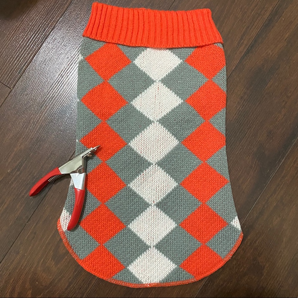 Dog Argyle Sweater + Nail Clippers